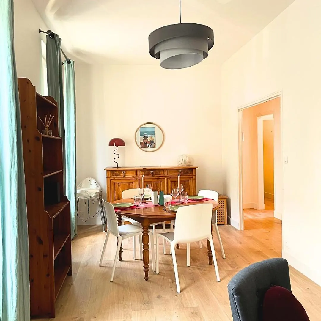 T3 Lumineux Proche De La Mer Avec Place De Parking 디나르 프랑스