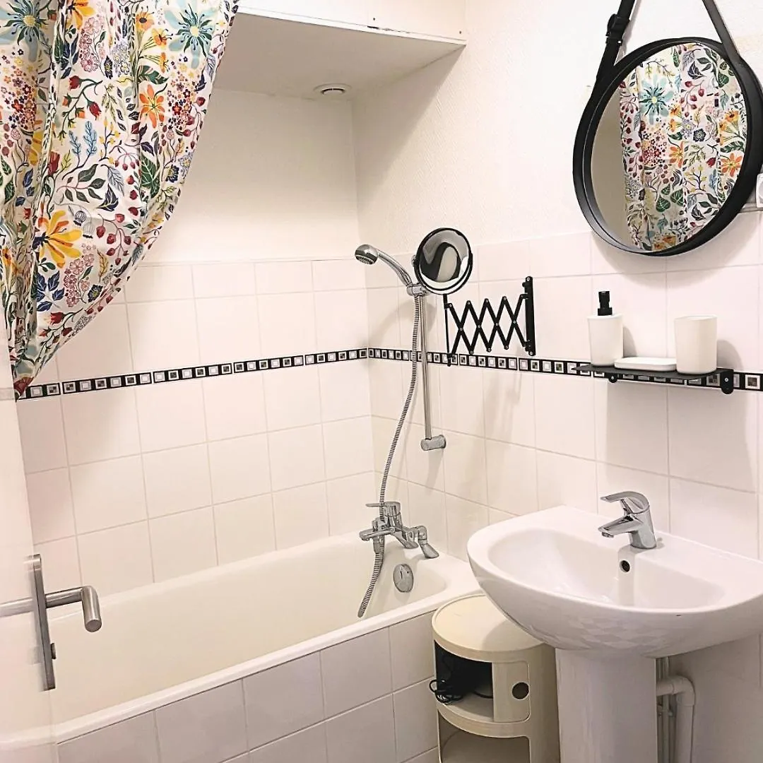 아파트 T3 Lumineux Proche De La Mer Avec Place De Parking 디나르