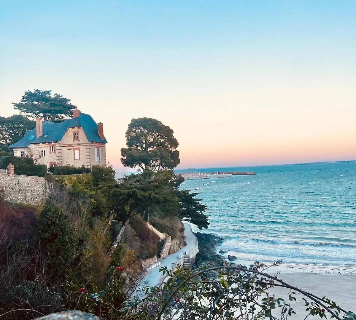 아파트 T3 Lumineux Proche De La Mer Avec Place De Parking 디나르 프랑스